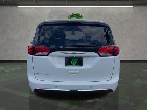 2018 Chrysler Pacifica Touring Plus