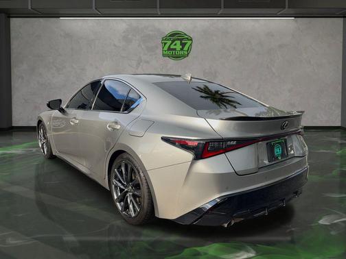 2022 Lexus IS 350 Base