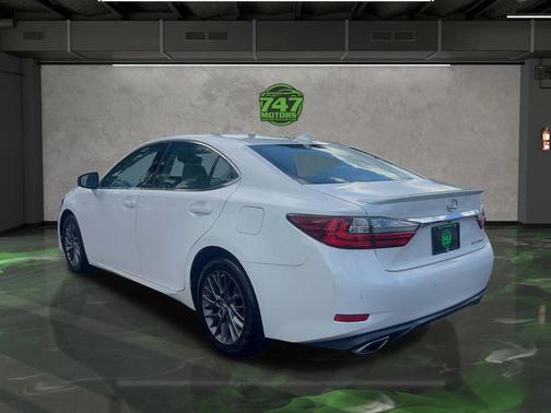 2018 Lexus ES 350 Base