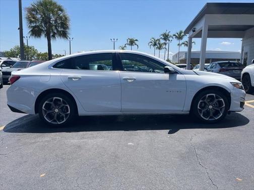 2021 Chevrolet Malibu FWD LT