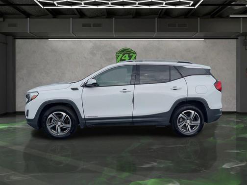 2020 GMC Terrain SLT
