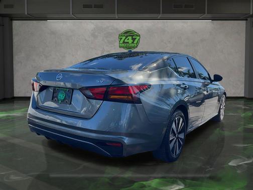 2021 Nissan Altima 2.5 SV