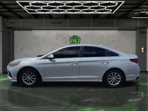2018 Hyundai SONATA SE