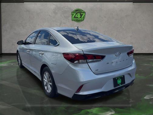 2018 Hyundai SONATA SE