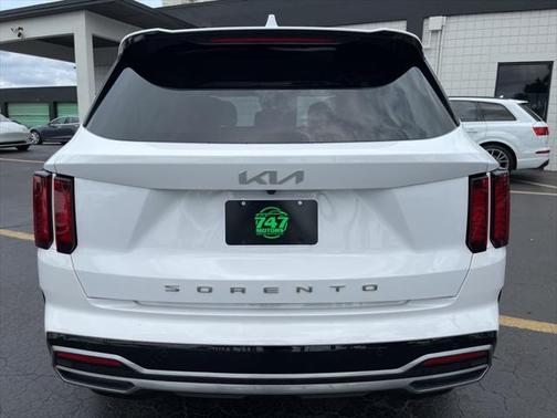 2022 Kia Sorento S