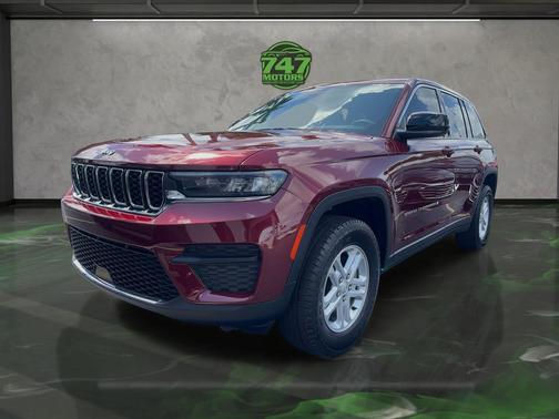 2023 Jeep Grand Cherokee Laredo