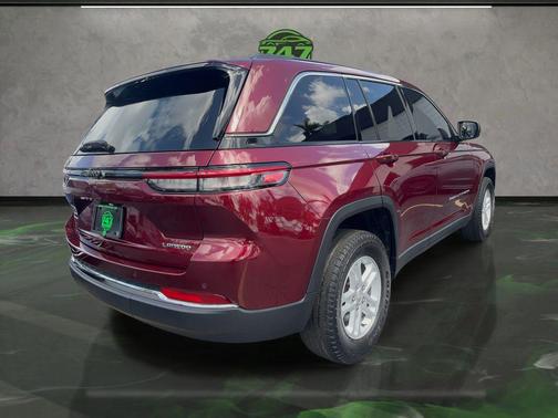 2023 Jeep Grand Cherokee Laredo