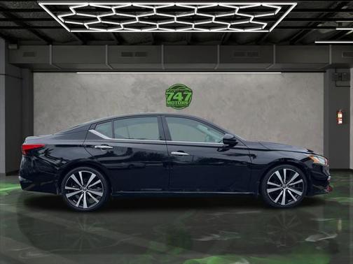 2020 Nissan Altima Platinum VC-Turbo FWD