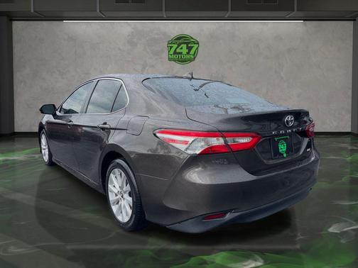 2020 Toyota Camry LE