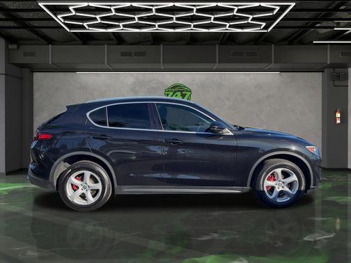 2019 Alfa Romeo Stelvio Base