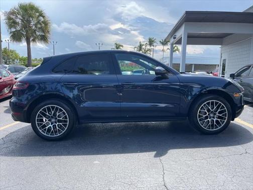 2017 Porsche Macan Base