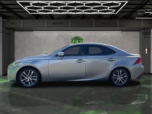 2018 Lexus IS 300 Base