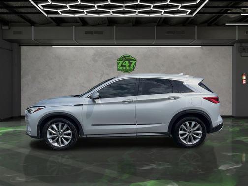 2021 INFINITI QX50 LUXE