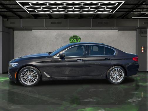 2018 BMW 530 530i