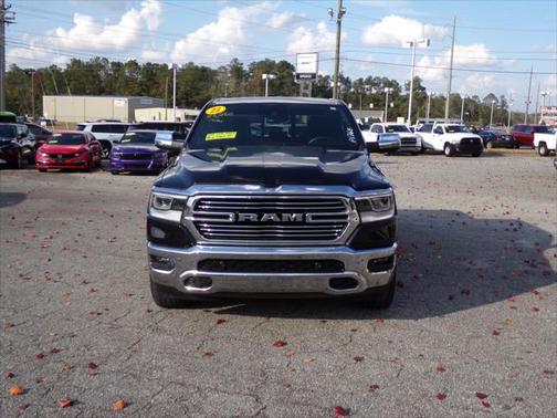 2023 RAM 1500 Laramie Crew Cab 4x4 57' Box