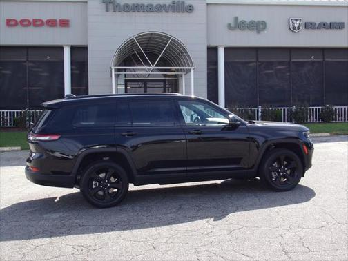 2023 Jeep Grand Cherokee L Altitude 4x2