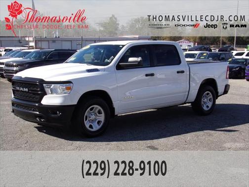 2022 RAM 1500 Tradesman Crew Cab 4x4 57' Box