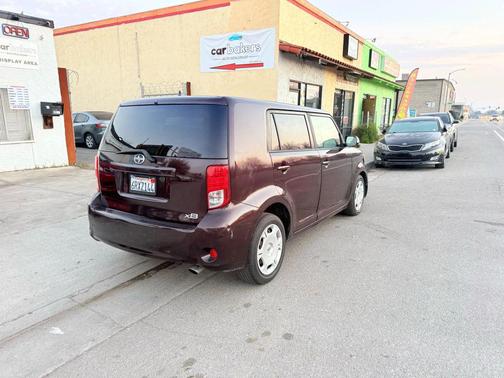 2011 Scion xB Release Series 8.0