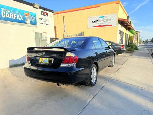 2006 Toyota Camry LE