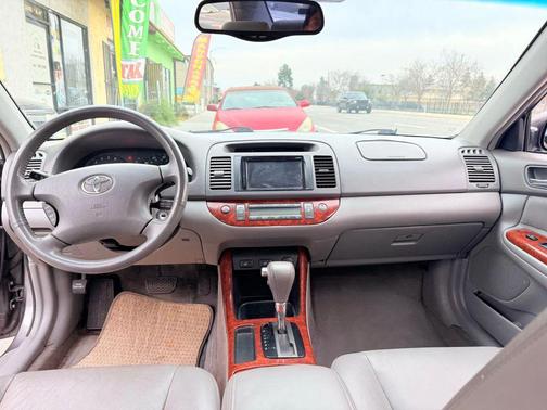 2003 Toyota Camry XLE V6