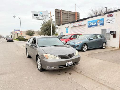 2003 Toyota Camry XLE V6