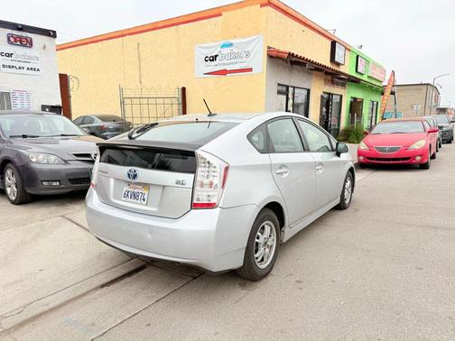 2010 Toyota Prius One