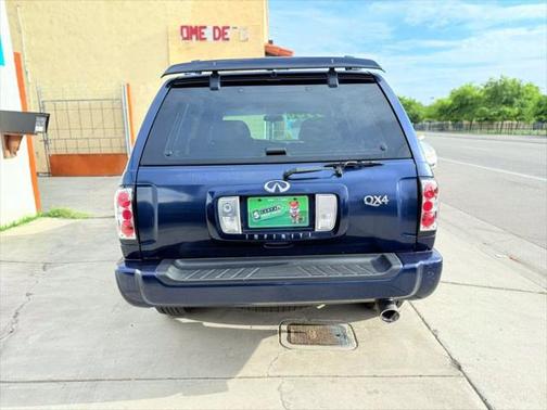 2002 INFINITI QX4 Luxury