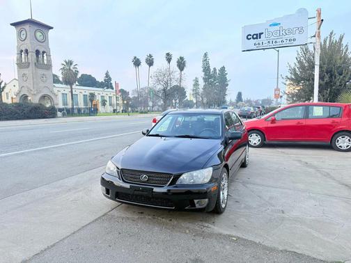 2004 Lexus IS 300 Base