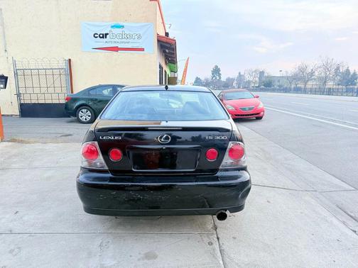 2004 Lexus IS 300 Base