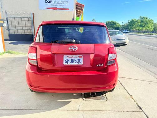 2010 Scion xD Hatchback 4D