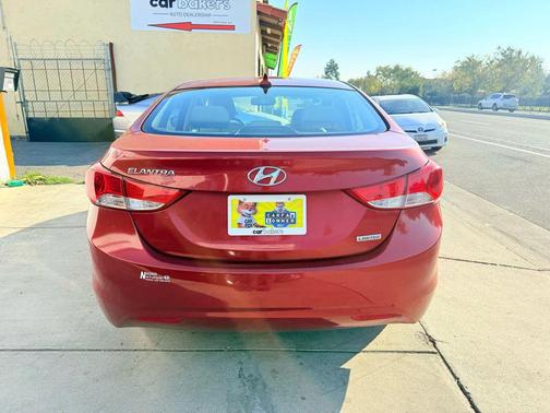 2012 Hyundai ELANTRA Limited