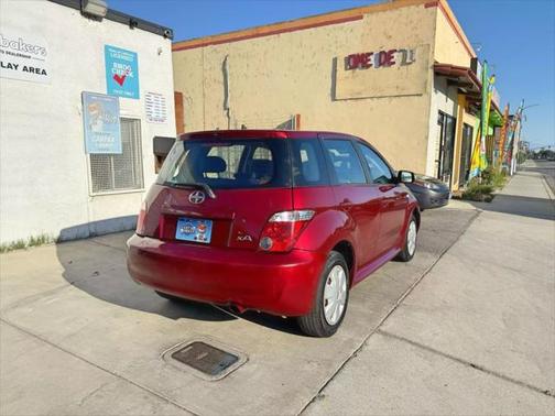 2006 Scion xA Hatchback 4D