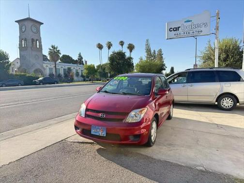 2006 Scion xA Hatchback 4D