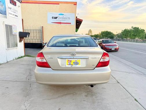 2003 Toyota Camry XLE V6