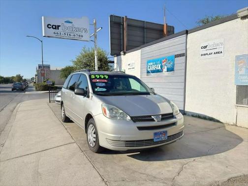 2004 Toyota Sienna LE