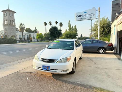 2004 Toyota Camry LE
