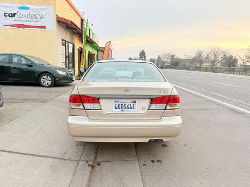 2000 INFINITI G20 G20 Sedan 4D