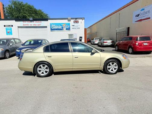 2004 Nissan Altima 2.5 S