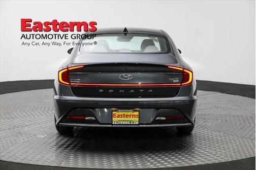 2023 Hyundai SONATA Hybrid Base