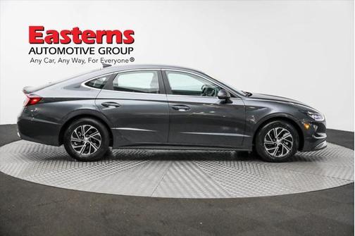 2023 Hyundai SONATA Hybrid Base