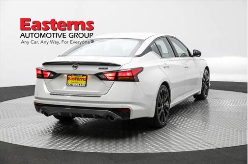 2022 Nissan Altima SR FWD