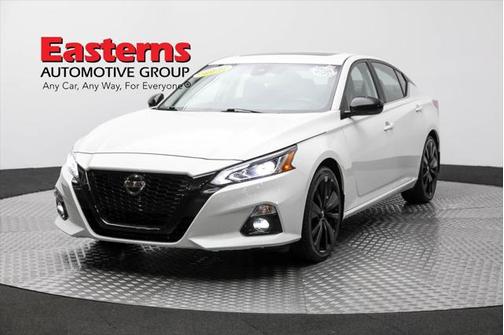 2022 Nissan Altima SR FWD
