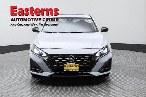 2023 Nissan Altima SR FWD
