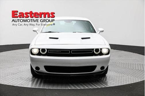 2022 Dodge Challenger SXT