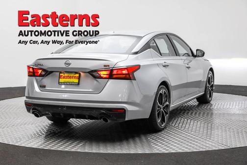 2023 Nissan Altima SR FWD