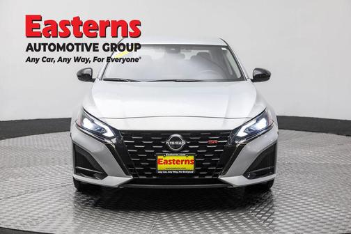 2023 Nissan Altima SR FWD