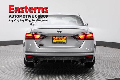 2023 Nissan Altima SR FWD