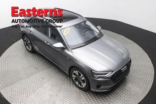2021 Audi e-tron Premium