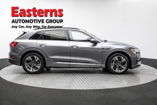 2021 Audi e-tron Premium