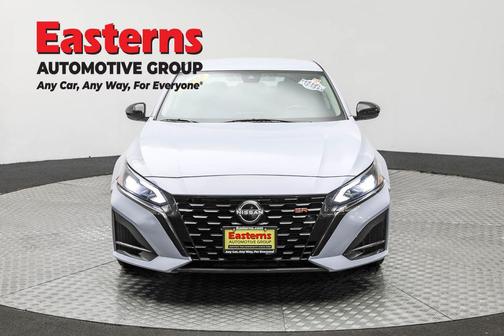 2023 Nissan Altima SR FWD